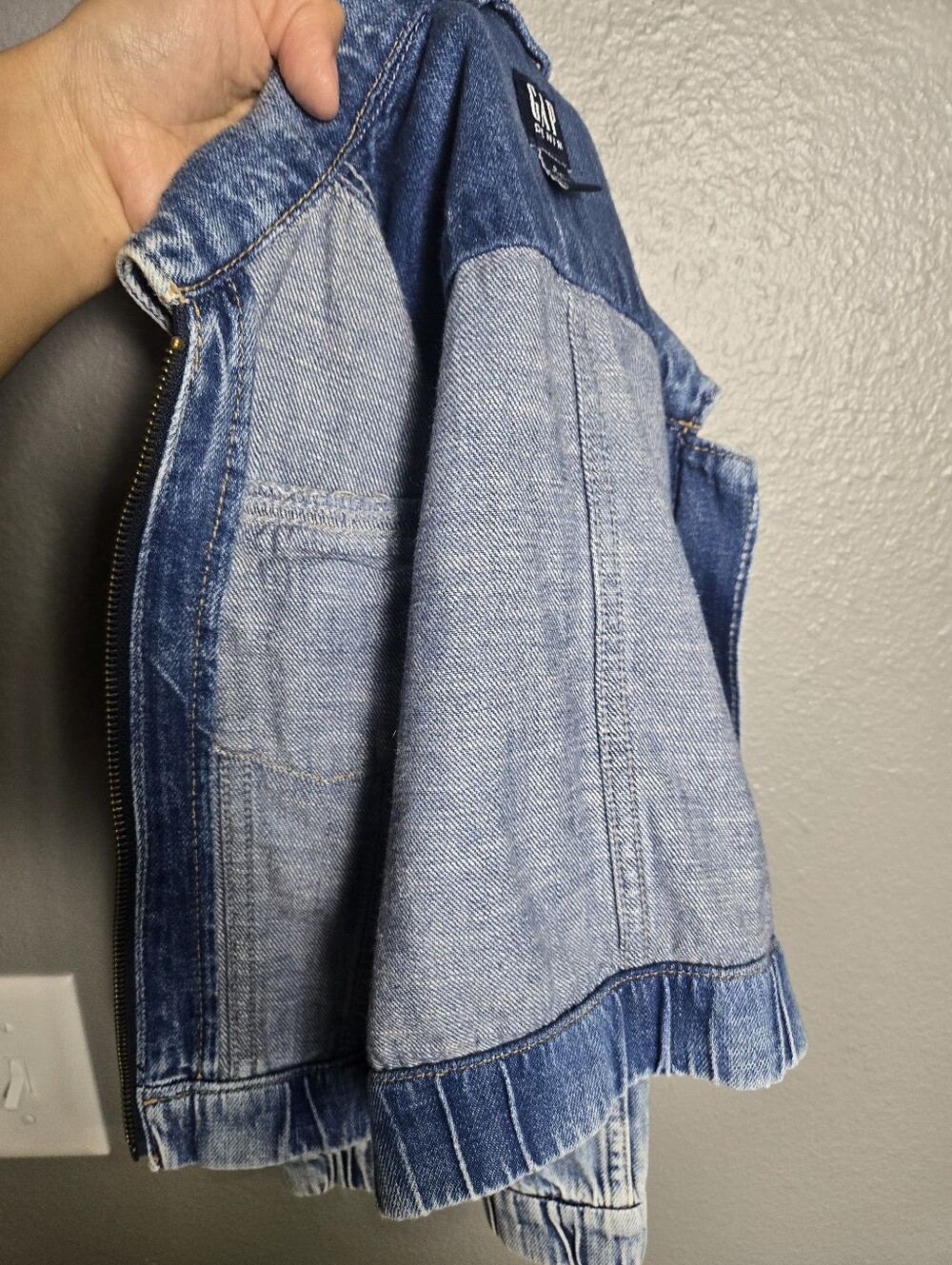 Gap Fall 2024 Iconic Bomber Denim Jacket Size 5 - Picture 10 of 14